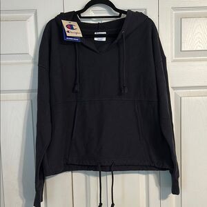 CHAMPION Size Large NWT Black Classic Crew Neck Sweatshirt Reverse Weave Cropped